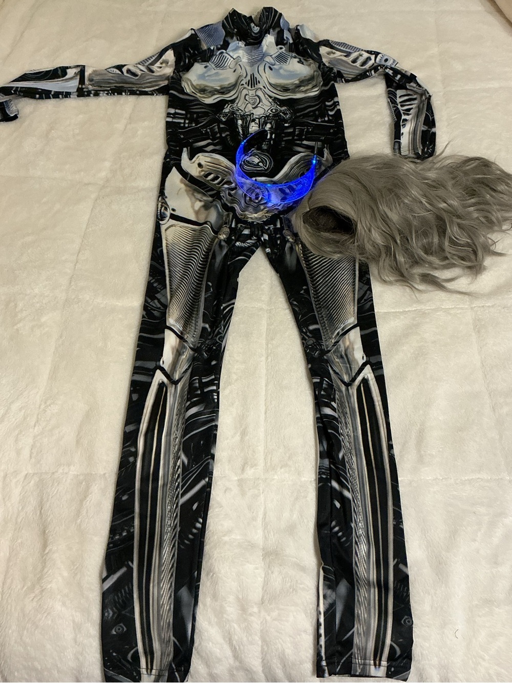 Futuristic Skeleton Full-Body Costume - Black & Silver